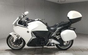 HONDA VFR1200F DCT 2012 SC63