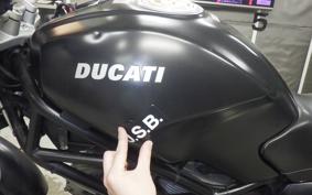 DUCATI MONSTER 400 IE 2004