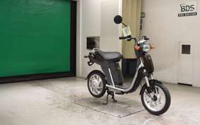 YAMAHA EC-03 2011 SY06J