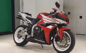 HONDA CBR600RR GEN 3 PC40