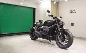 TRIUMPH ROCKET III ストームR 2025