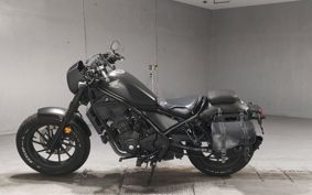 HONDA REBEL MC49