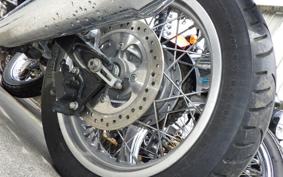 TRIUMPH THRUXTON 900 2004