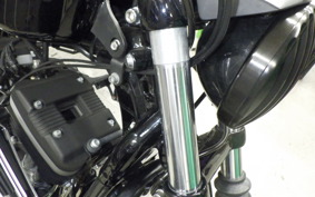HARLEY XL883N 2013
