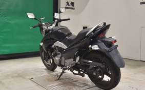 SUZUKI GSR250