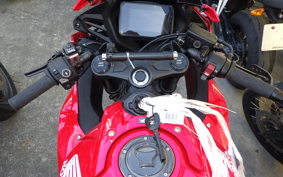 HONDA CBR650R E-Clutch 2025 RH17