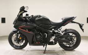 HONDA CBR650R E-Clutch 2025 RH17
