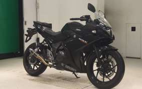 SUZUKI GSX250 R