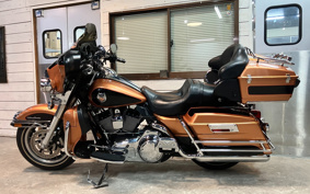 HARLEY FLHTCU 105th 2008 FC4