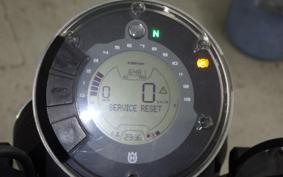 HUSQVARNA SVARTPILEN 250