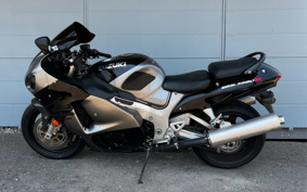 SUZUKI GSX1300R HAYABUSA 2002 GW71A