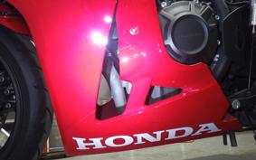 HONDA CB650R E-Clutch 2025 RH17