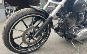 HARLEY FXSB BREAKOUT 2014 BF5