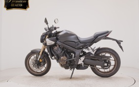 HONDA CB650R E-Clutch 2025 RH17