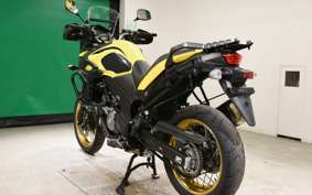 SUZUKI Vｽﾄﾛｰﾑ650XTA 2019 C733A