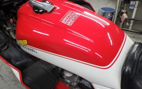 HONDA CB900F 2025 SC01