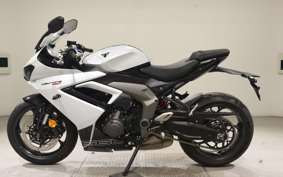 TRIUMPH DAYTONA660 2025