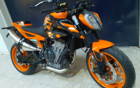 KTM 890 DUKE GP TU940