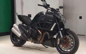 DUCATI DIAVEL 2012