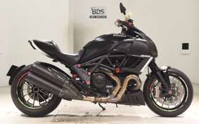 DUCATI DIAVEL 2014