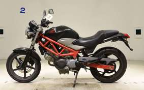 HONDA VTR 250 Gen. 2 2023 MC33