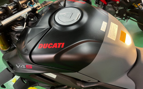 DUCATI STREET FIGHTER V4S 2024 4F00
