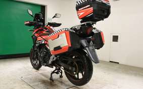 SUZUKI V-STROM 250