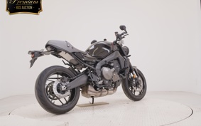 YAMAHA XSR900 2025