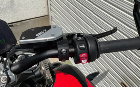 BMW R1300R 2026 0M51
