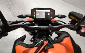 KTM 890 DUKE GP TU940