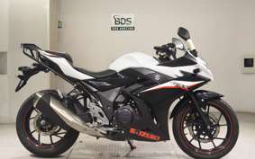 SUZUKI GSX250R 2005