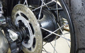 TRIUMPH BONNEVILLE T100 2024