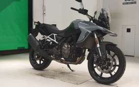 SUZUKI Vｽﾄﾛｰﾑ800 2023 EM1BA