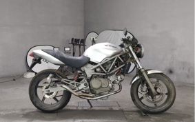 HONDA VTR 250 MC33