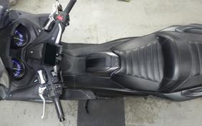 YAMAHA T-MAX 560 2020 SJ19J