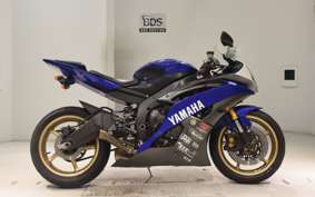 YAMAHA YZF-R6 2011