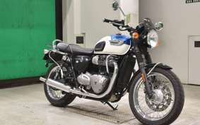 TRIUMPH BONNEVILLE T100 2016