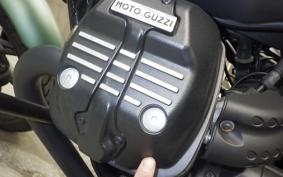 MOTO GUZZI V7 STONE 2 2022