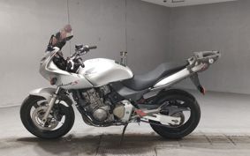 HONDA HORNET 600 2001 PC34