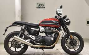 TRIUMPH SPEED TWIN
