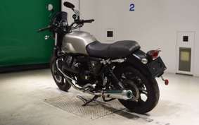MOTO GUZZI V7 STONE 2017