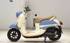 YAMAHA VINO 50 Gen.4 2004 AY02