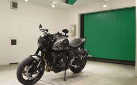 TRIUMPH TRIDENT 660 2021