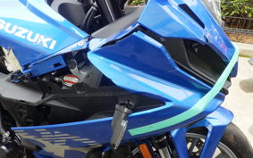 SUZUKI GSX-8R 2025 EM1AA