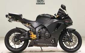 HONDA CBR600RR 2024 PC40