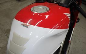 HONDA RVF400 2001 NC35