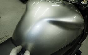 YAMAHA YZF-R1 2002