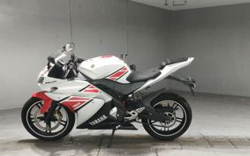 YAMAHA YZF-R125 RE06