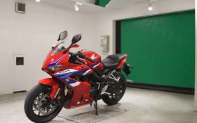 HONDA CBR650R E-Clutch 2026 RH17