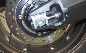HONDA CB650R E-Clutch 2024 RH17